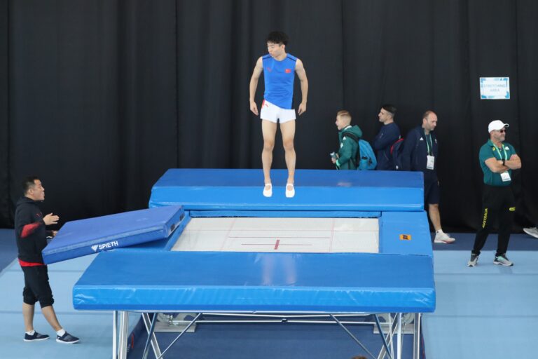 From Beginner to Pro: Step-by-Step Trampoline Training Guide